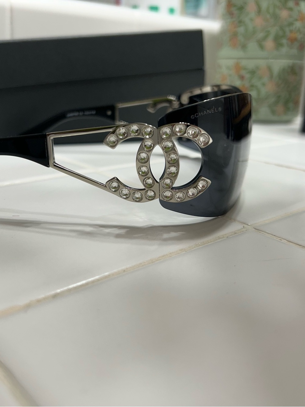 CHANEL Black Shield Sunglasses with Dark Gray Lenses - Picture 4 of 7